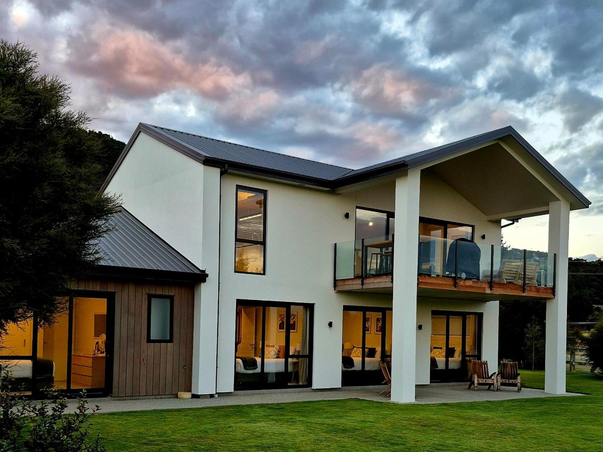 Valleyview Wanaka Bagian luar foto